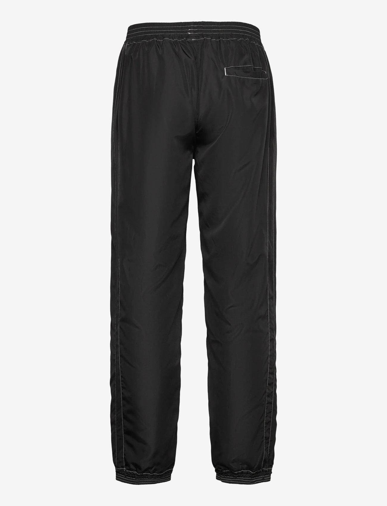 Umbro - Relaxed Track Pant - sportbyxor - black - 1