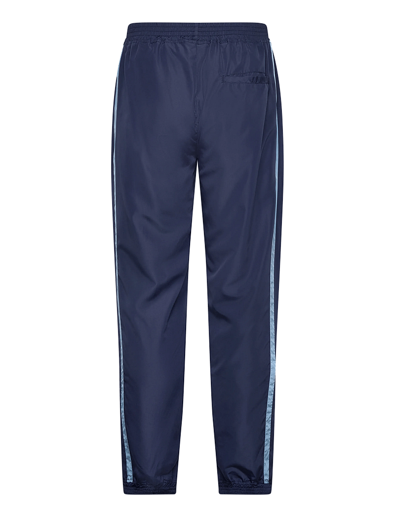 Umbro - Relaxed Track Pant - träningsbyxor - navy - 1
