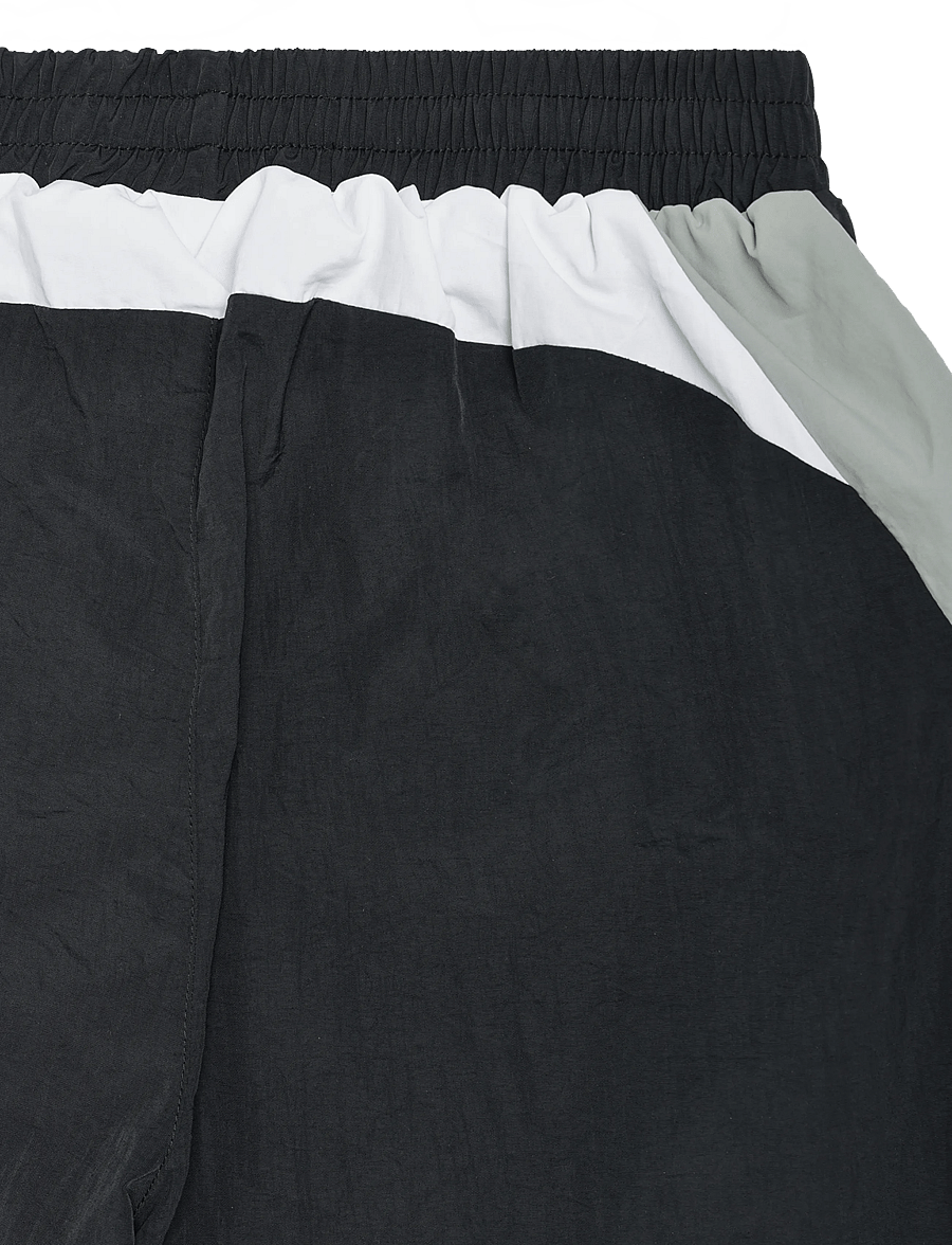 Umbro - Relaxed Track Pant - träningsbyxor - black - 2