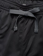 Under Armour - UA Tech Mesh Shorts - lägsta priserna - black - 2