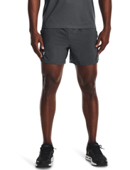 Under Armour - UA LAUNCH 5'' SHORT - lowest prices - pitch gray - 4