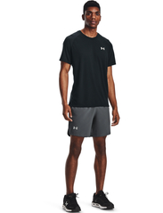 Under Armour - UA LAUNCH 7'' SHORT - lowest prices - pitch gray - 2