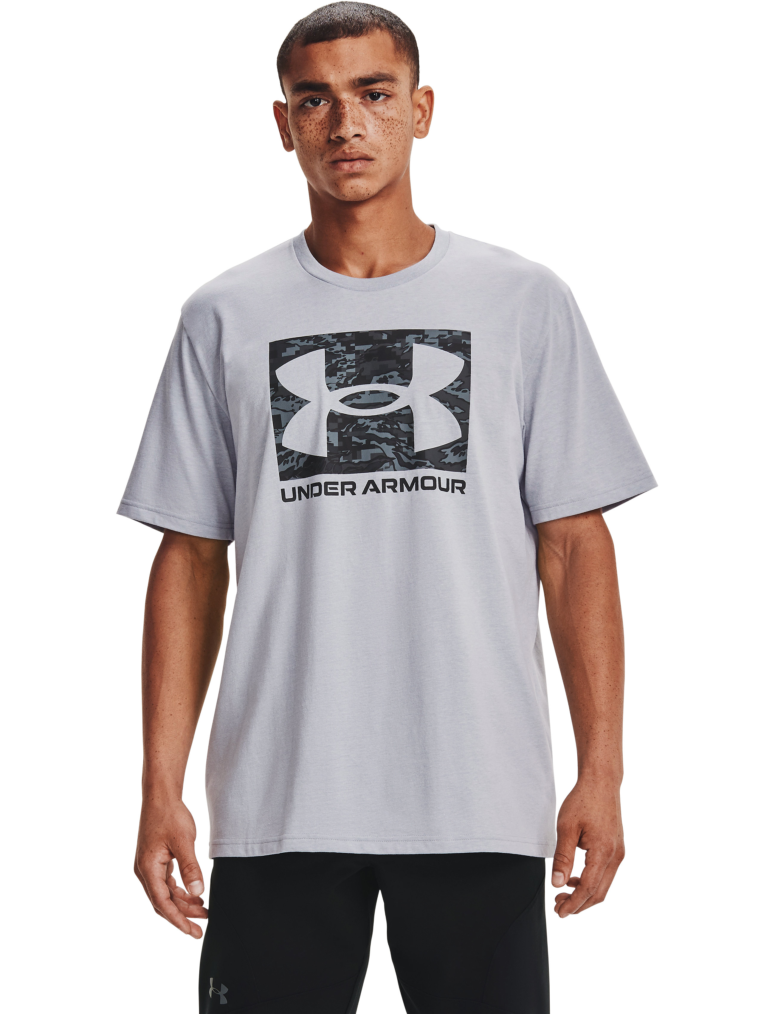 Under Armour - UA ABC CAMO BOXED LOGO SS - tops & t-shirts - mod gray - 3