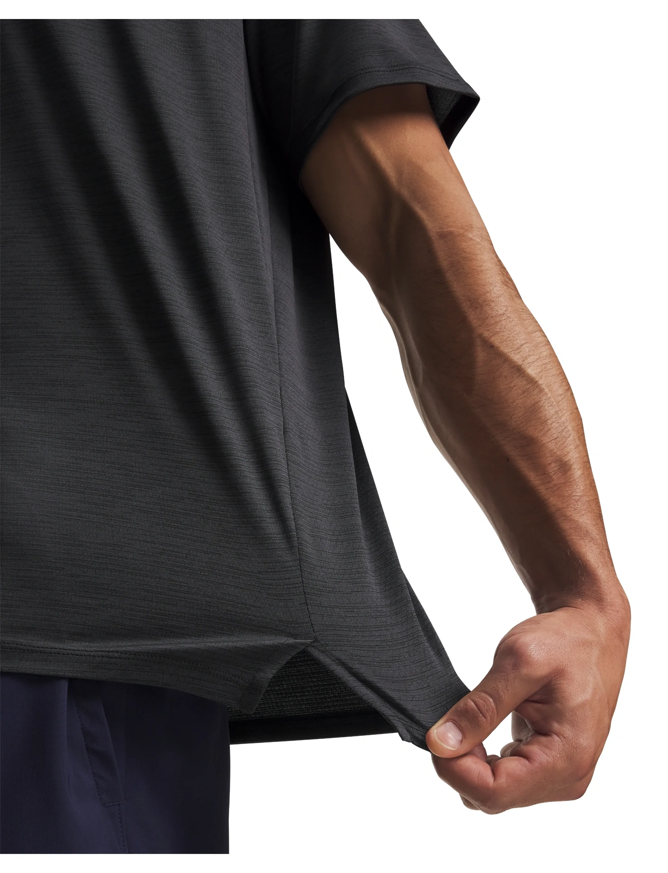 Under Armour - UA Tech Vent SS - t-shirts - ultimate black - 4
