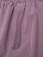 Under Armour - Flex Woven Short 5in - trening shorts - misty purple - 5