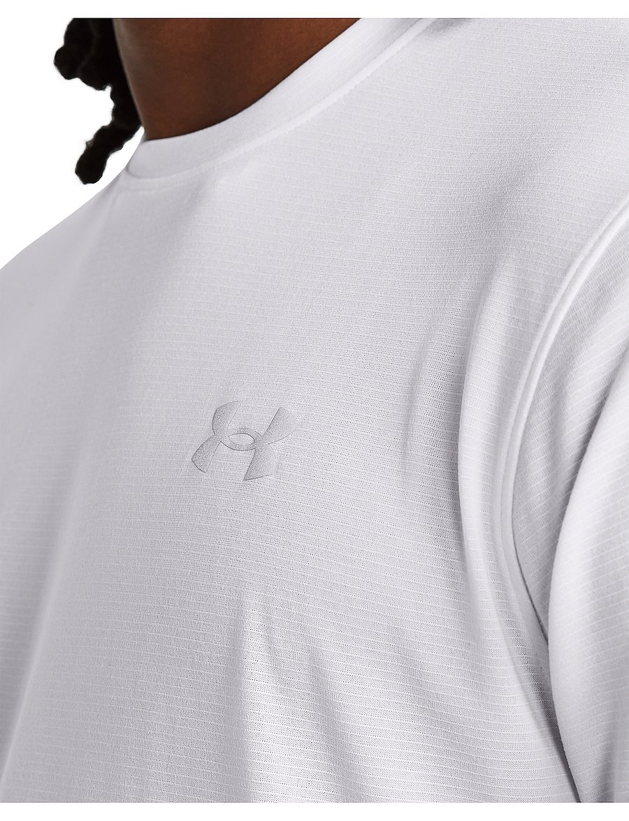 Under Armour - UA LAUNCH SHORTSLEEVE - t-shirts - white - 4