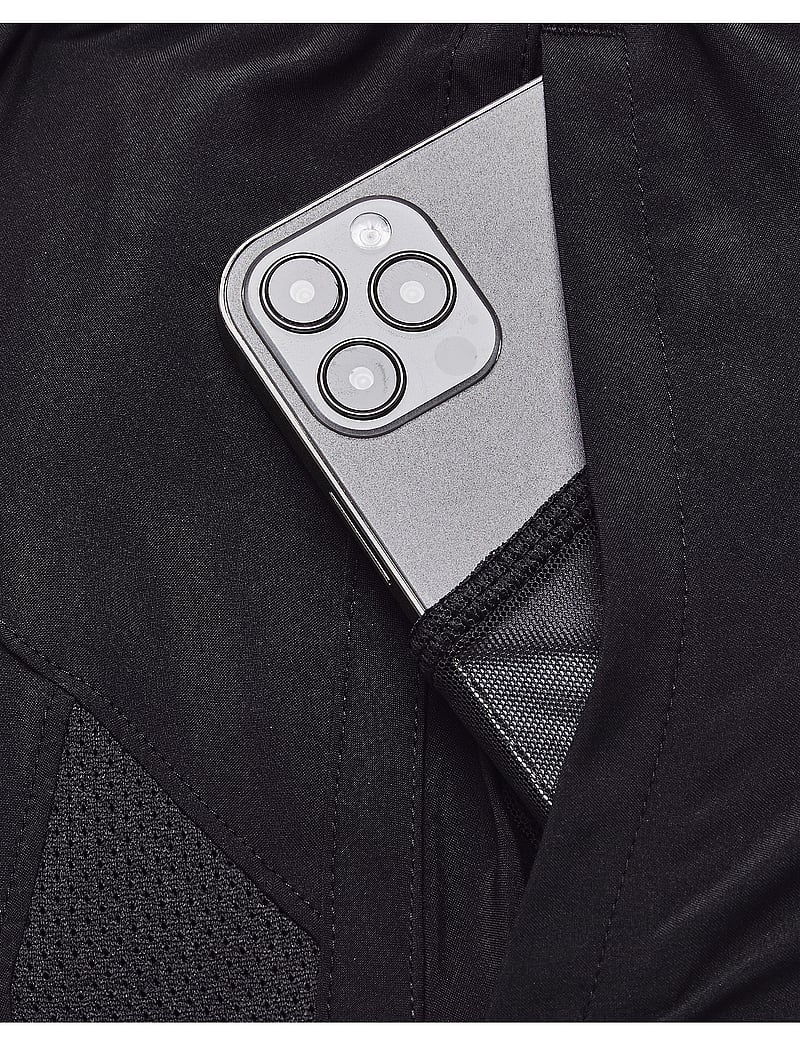 Under Armour - UA LAUNCH 7'' UNLINED SHORTS - lühikesed jooksupüksid - black - 5