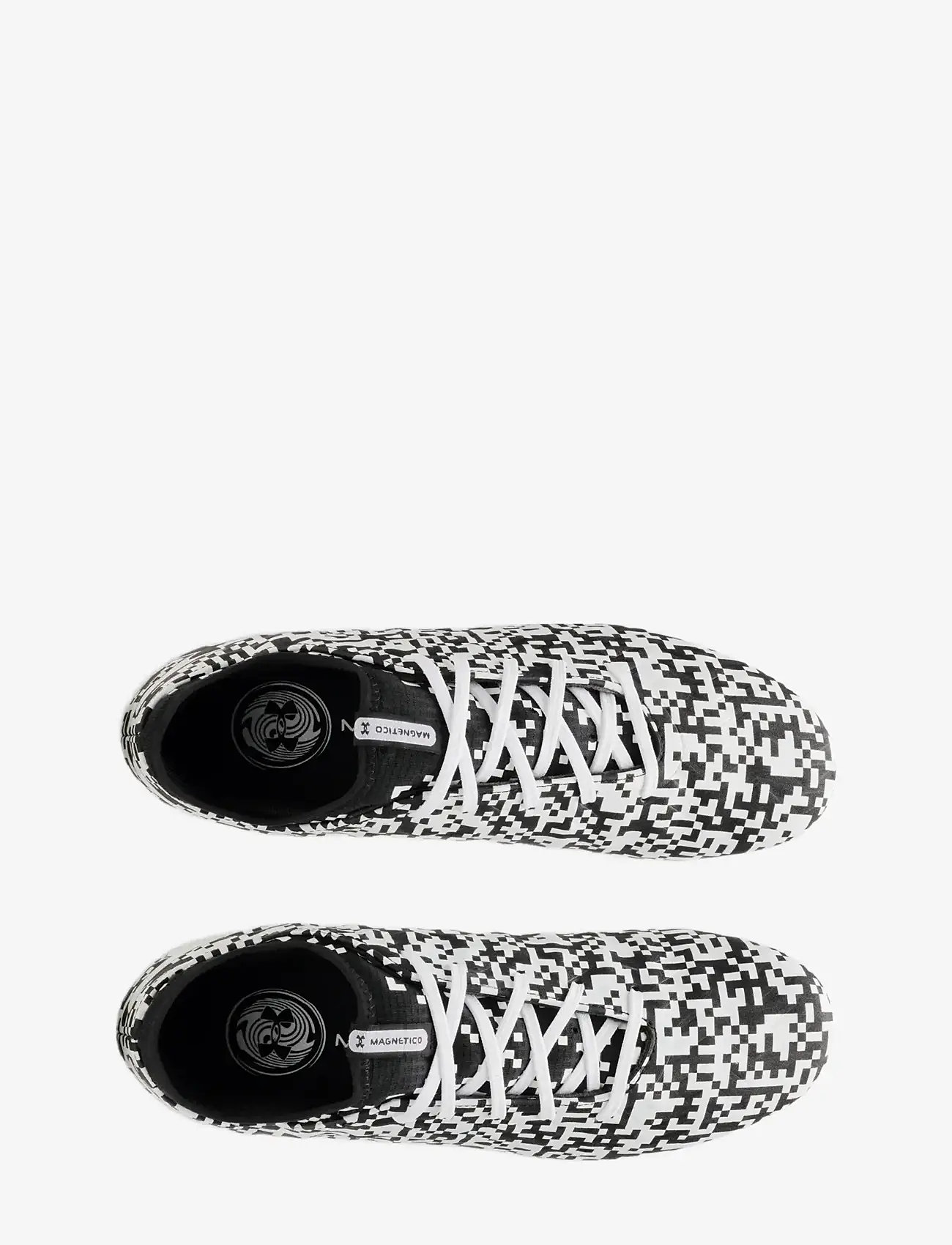 Under Armour - UA U Magnetico Select 5 FG - gifts below 15000kr - black - 3