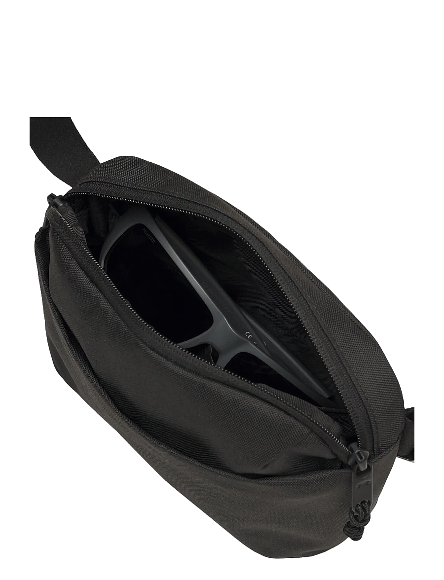 Under Armour - NEW UA Essential WB XB - handtaschen & bauchtaschen - black - 2