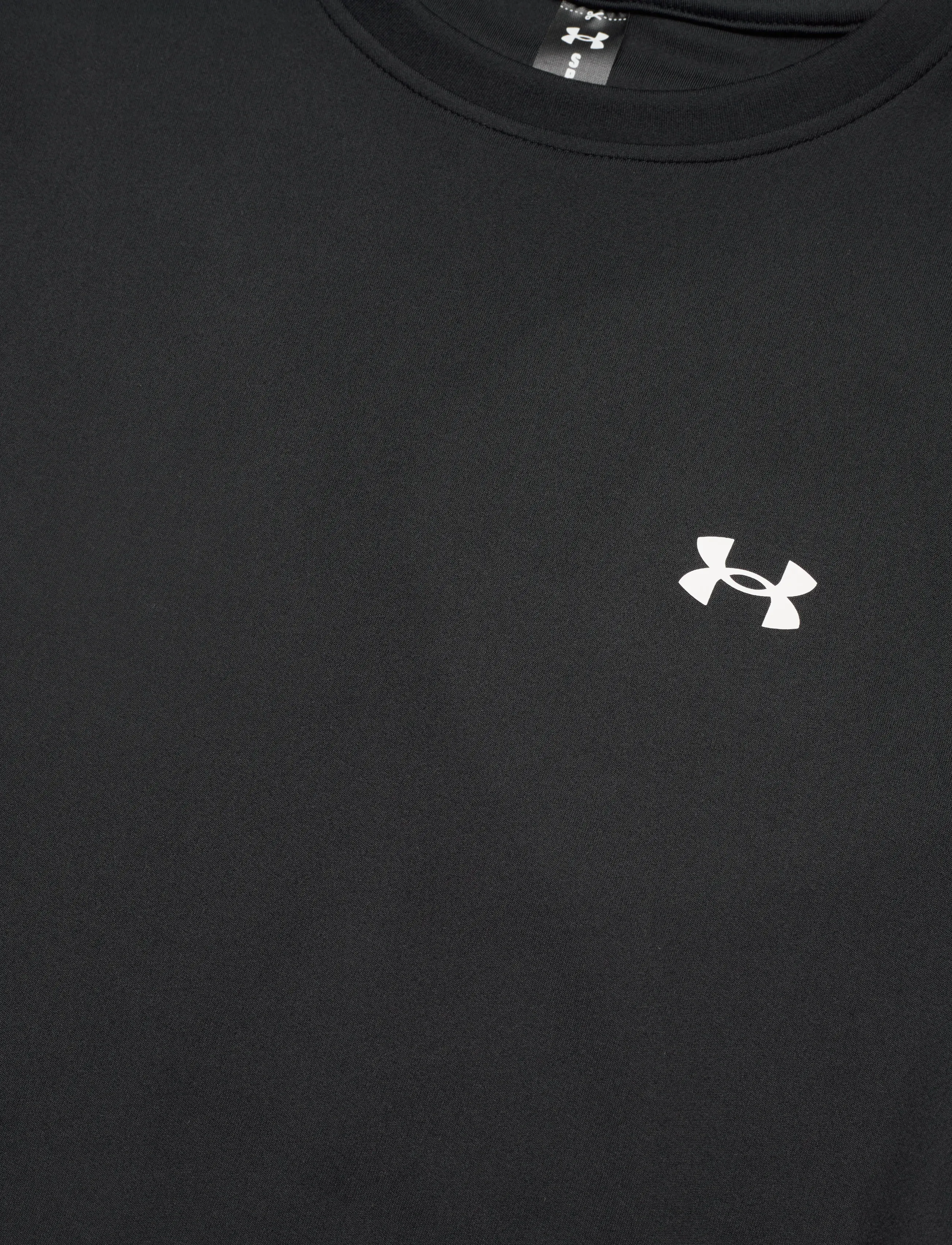Under Armour - Motion Fitted SS EMEA - t-shirts - black - 5