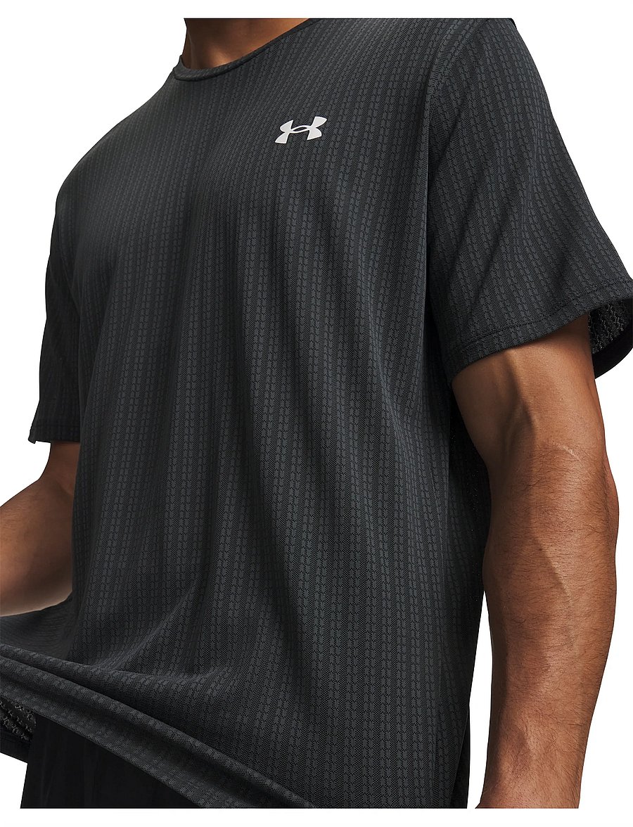 Under Armour - Tech Vent Jacquard NEW - t-shirts - ultimate black - 5