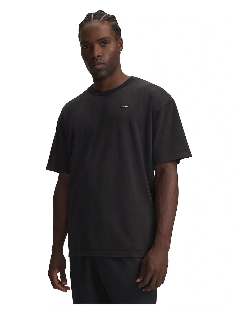 Under Armour - UA M HWT OS WASH SS - t-shirts - ultimate black - 0