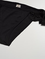 Underprotection - BECCA BIKINI BRIEFS CREME - side tie bikinitrosor - black - 2