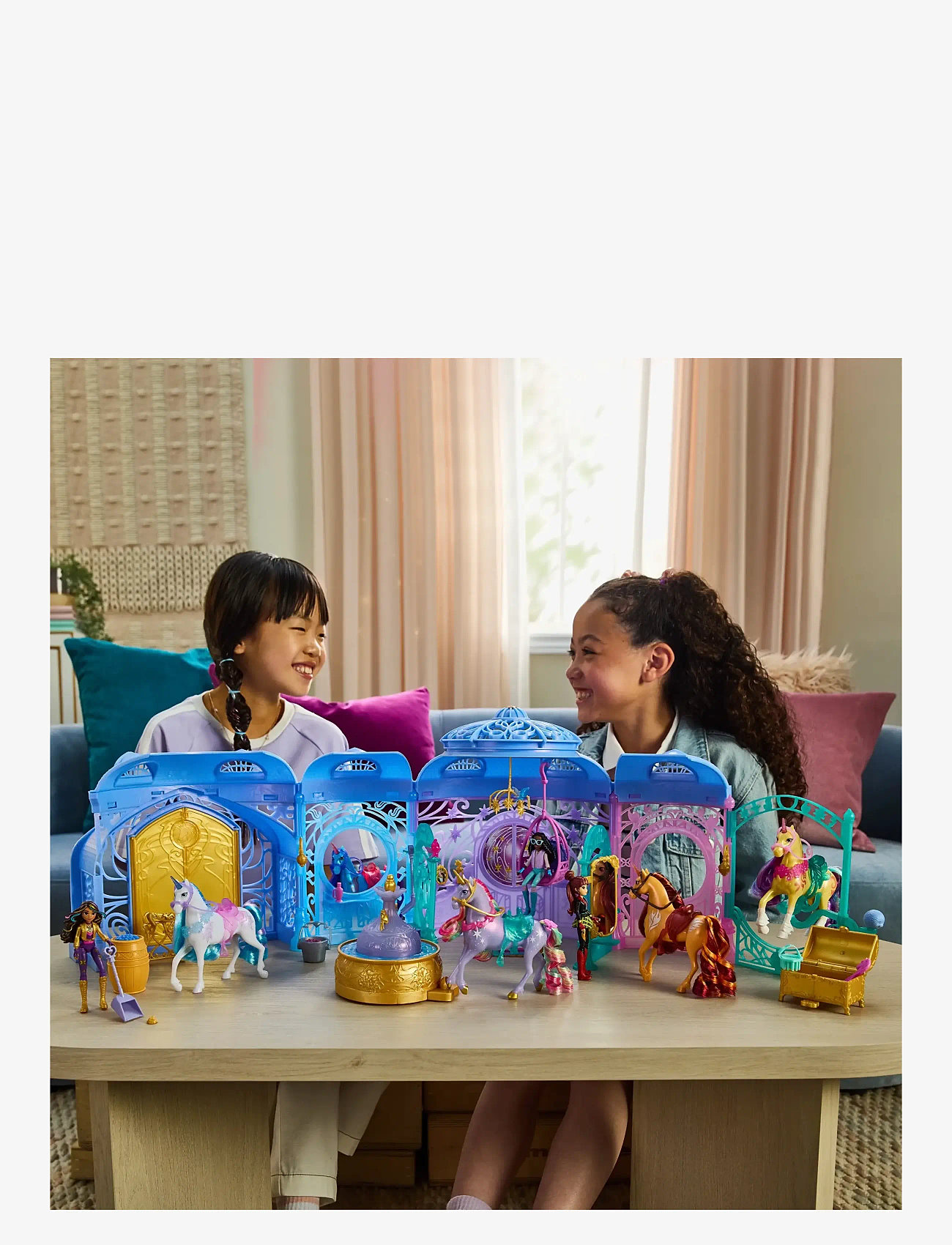 Unicorn Academy - Unicorn Academy Stable Playset w/ Wildstar - interaktive dyr - muti - 4