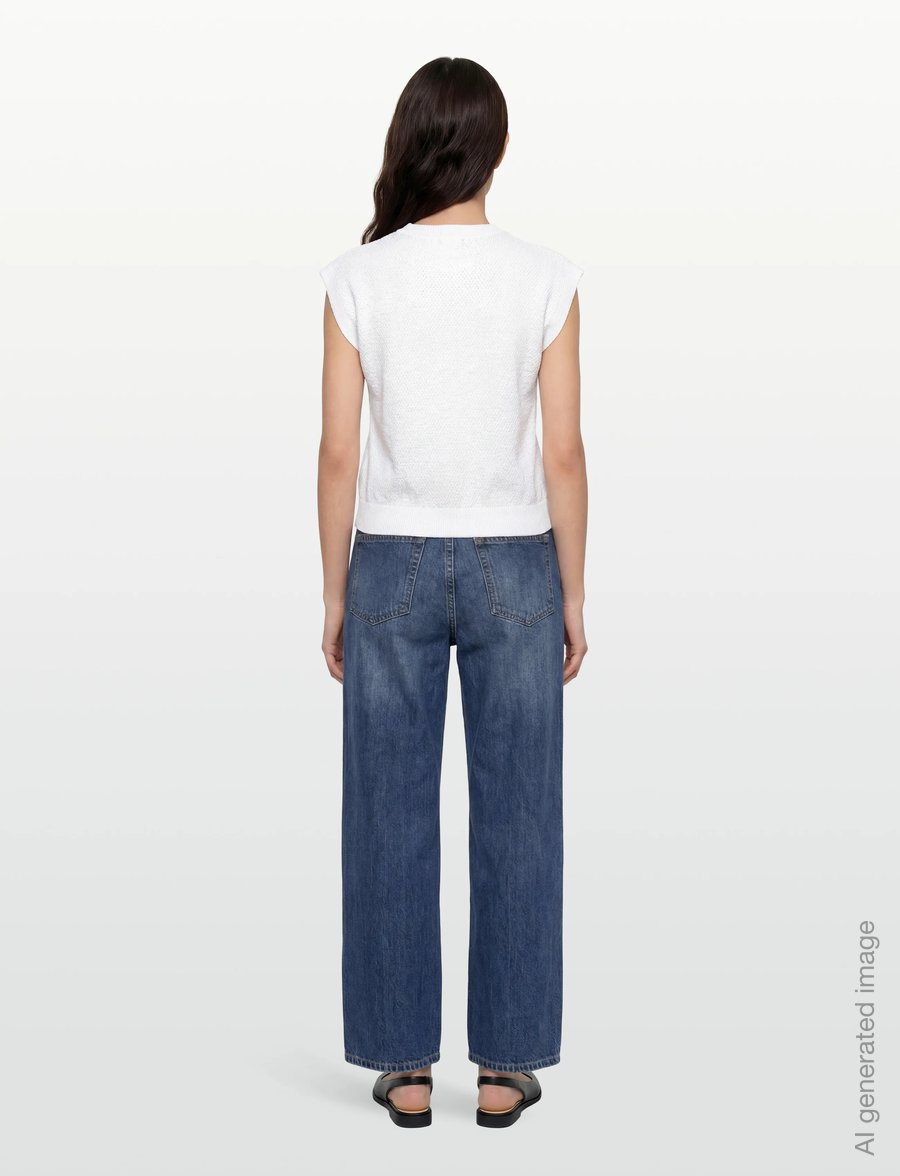 United Colors of Benetton - SLEEVELESS SWEATER - kootud vestid - white - 4