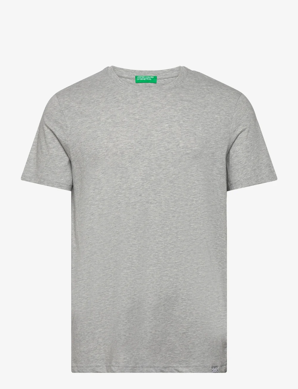 Benetton t shirt sales
