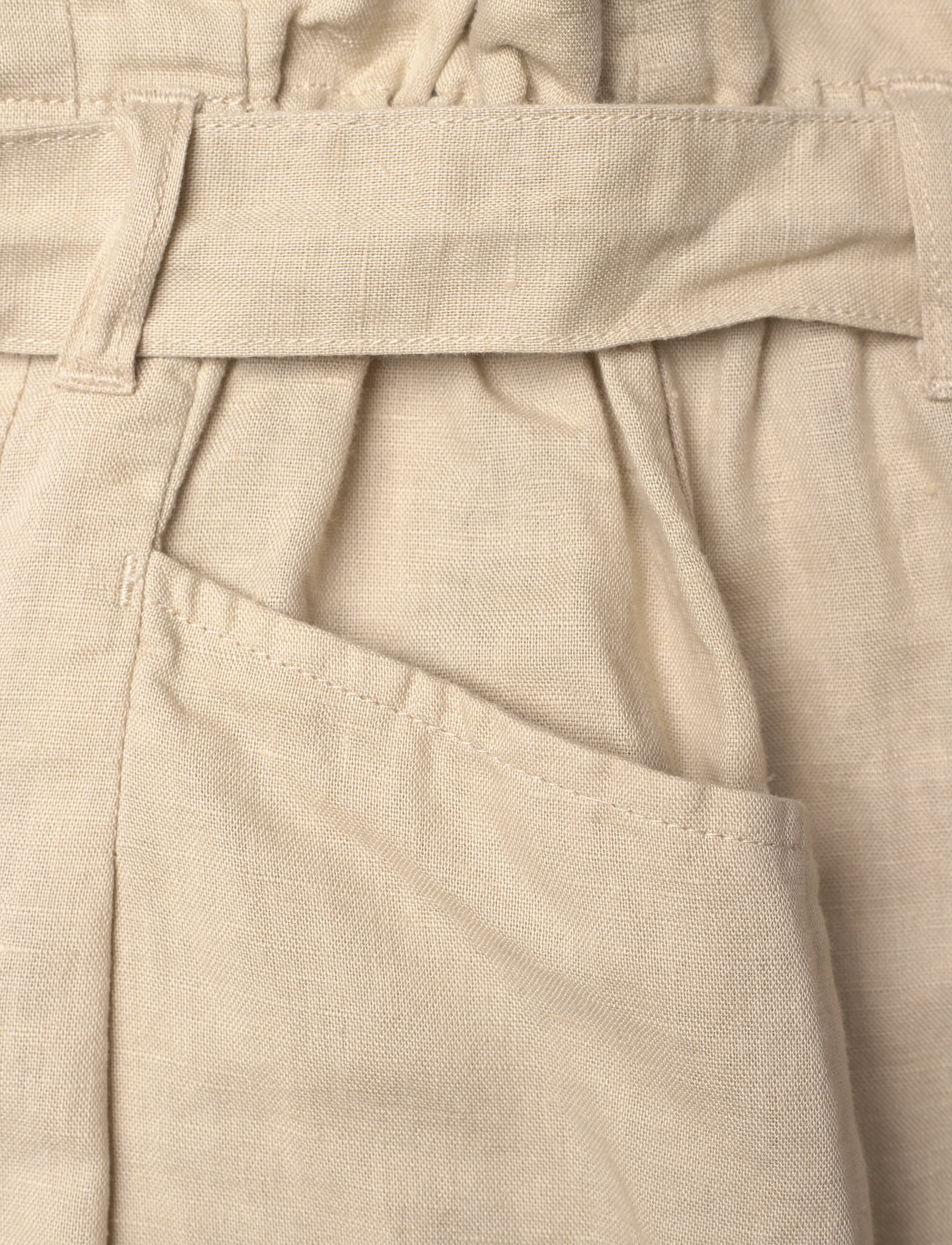 United Colors of Benetton - BERMUDA - casual shorts - beige - 2