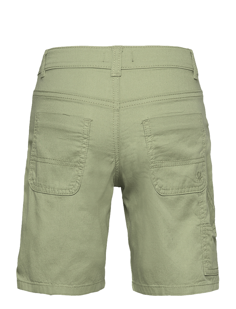 United Colors of Benetton - BERMUDA - lühikesed teksapüksid - green - 1