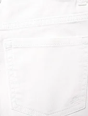 United Colors of Benetton - SHORTS - denim shorts - optical white - 4