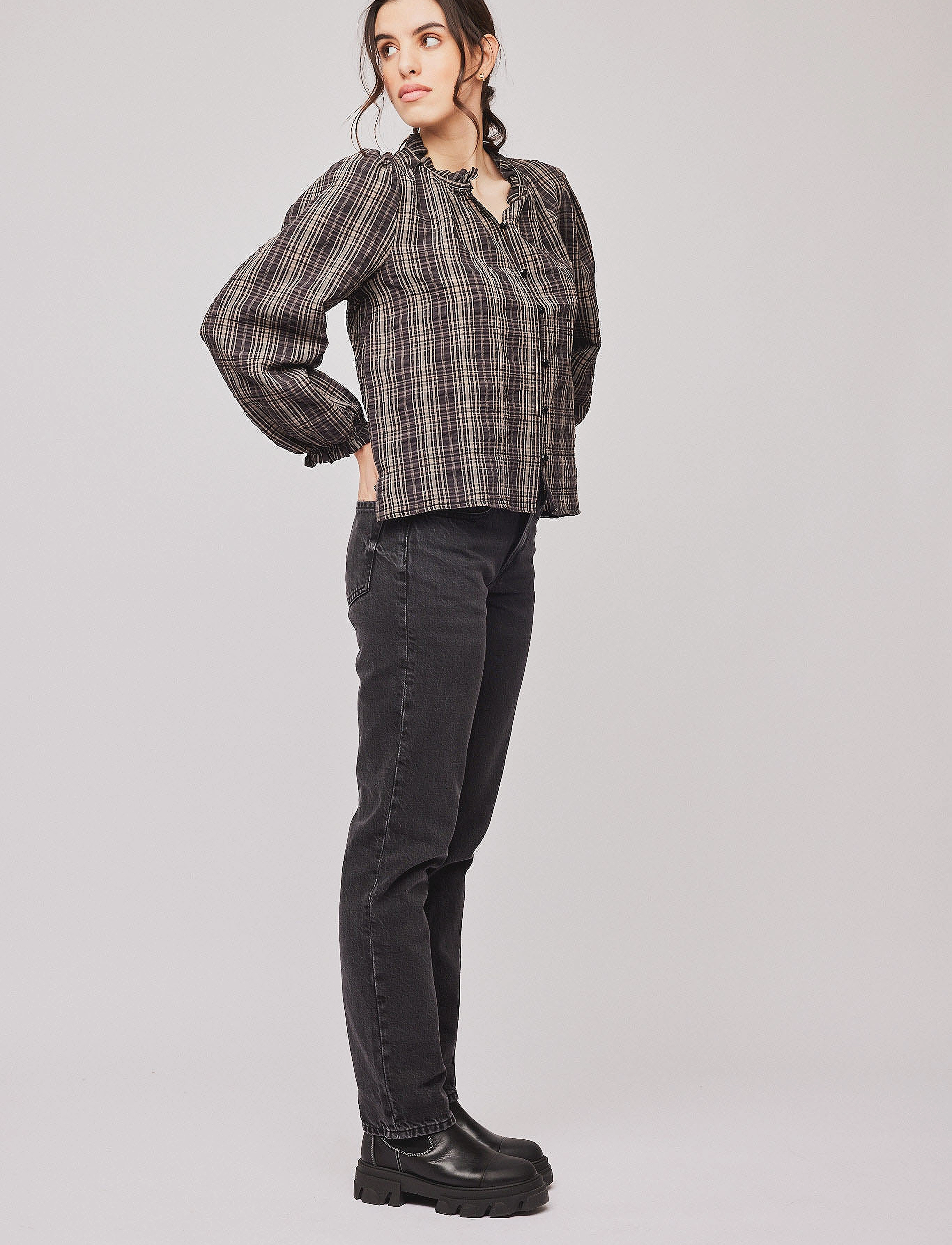 Once Untold - Highline Button Blouse - langärmlige blusen - black/sand - 3
