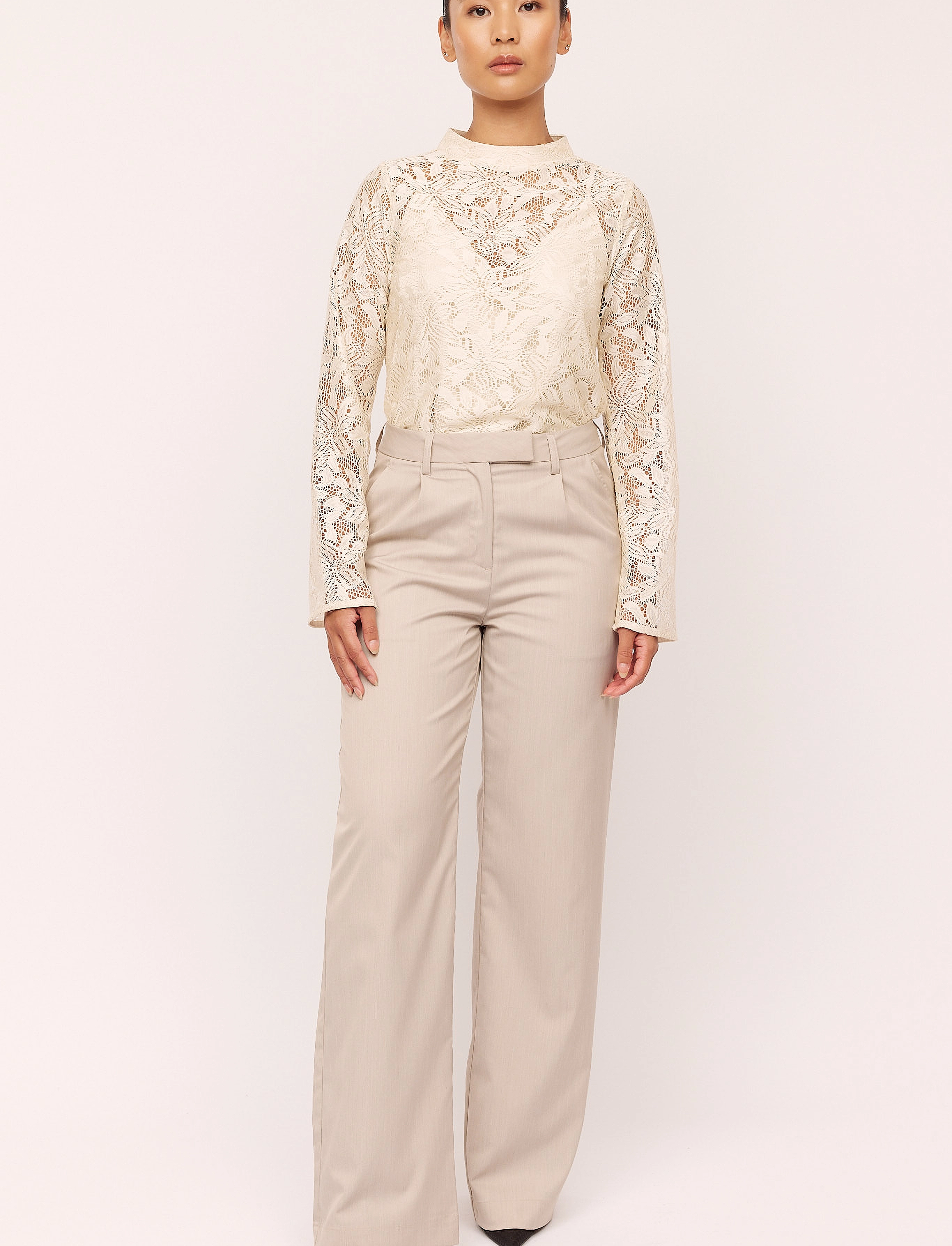 Once Untold Katina Blouse, Kvinder, Blonde Højhalset Bluse, Cream, Str: XS
