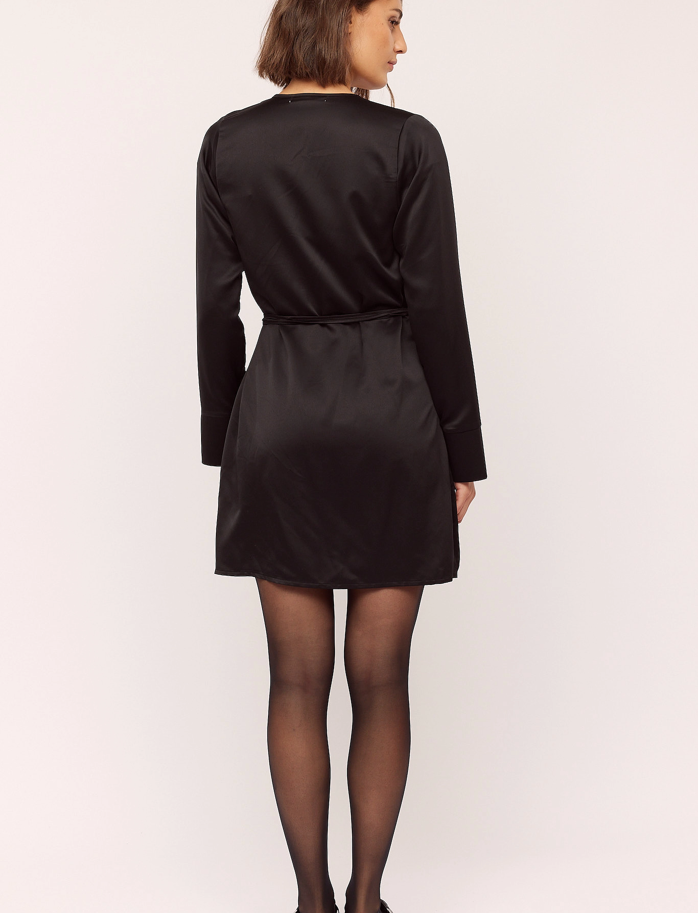 Once Untold - Zanna Dress - slå-om-kjoler - black - 3