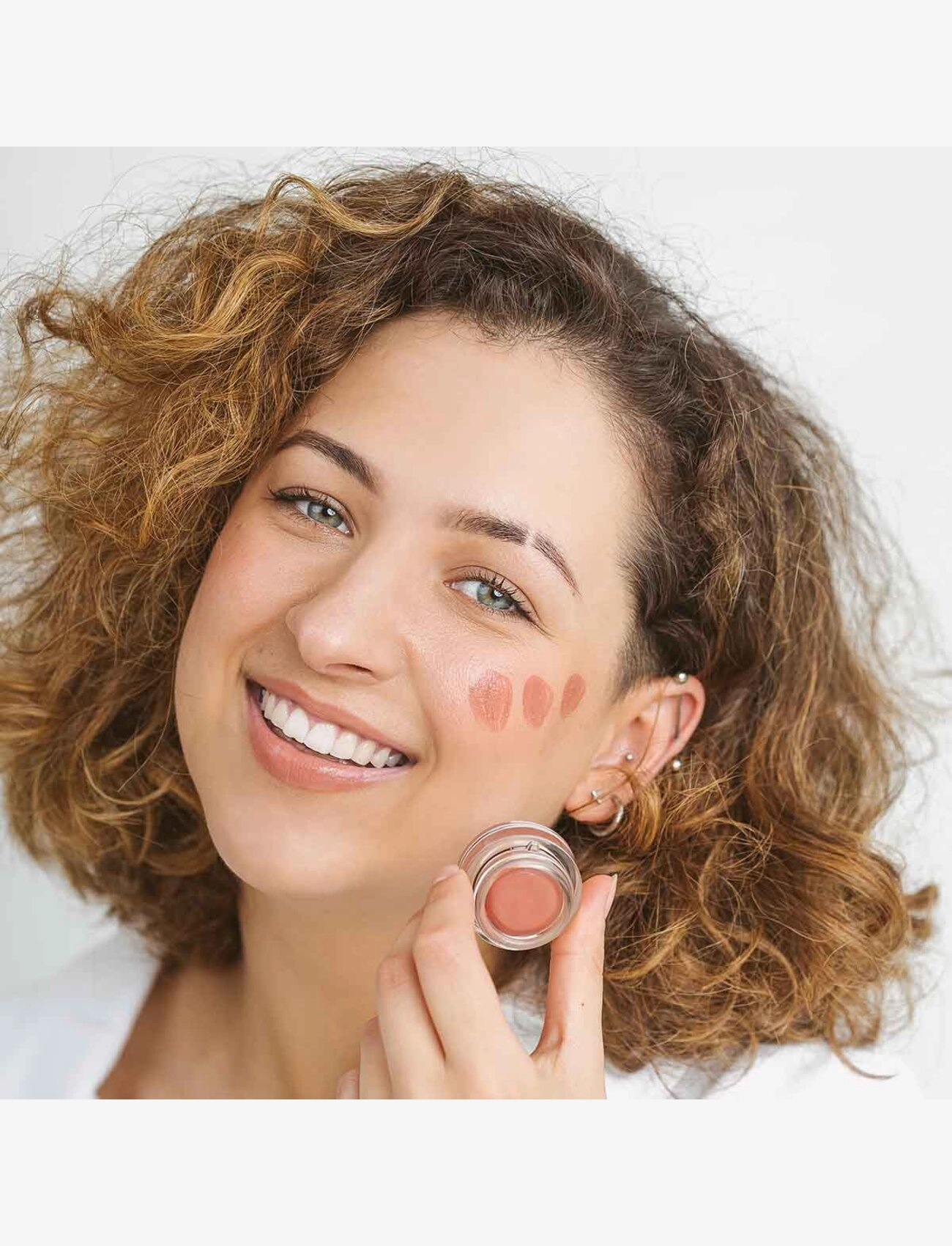 Uoga Uoga - Uoga Uoga Lip & Cheek Tint 2-in-1: creamy blush and lip colour - bliv klar til date night - nude - 3
