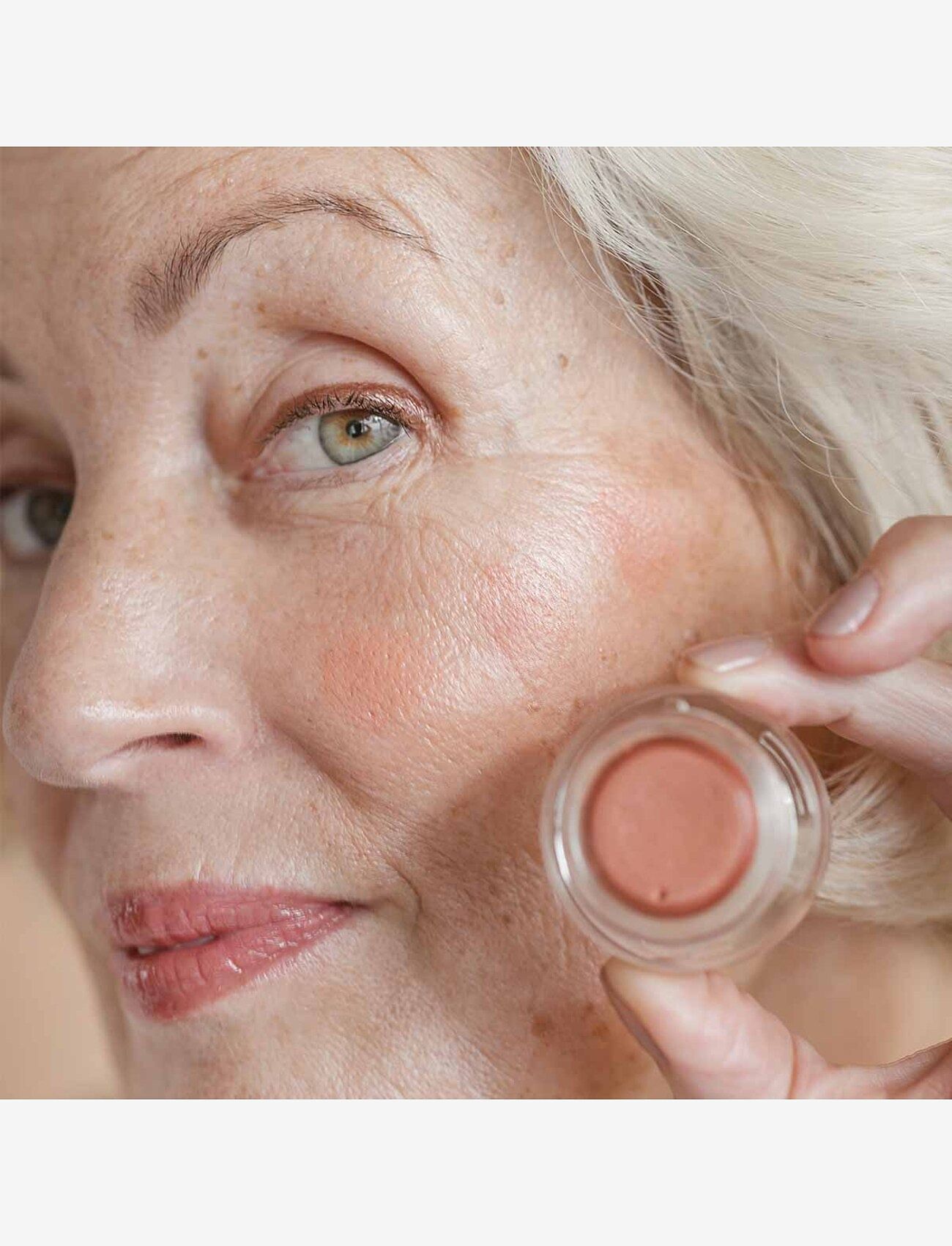 Uoga Uoga - Uoga Uoga Lip & Cheek Tint 2-in-1: creamy blush and lip colour - bliv klar til date night - apricot - 4