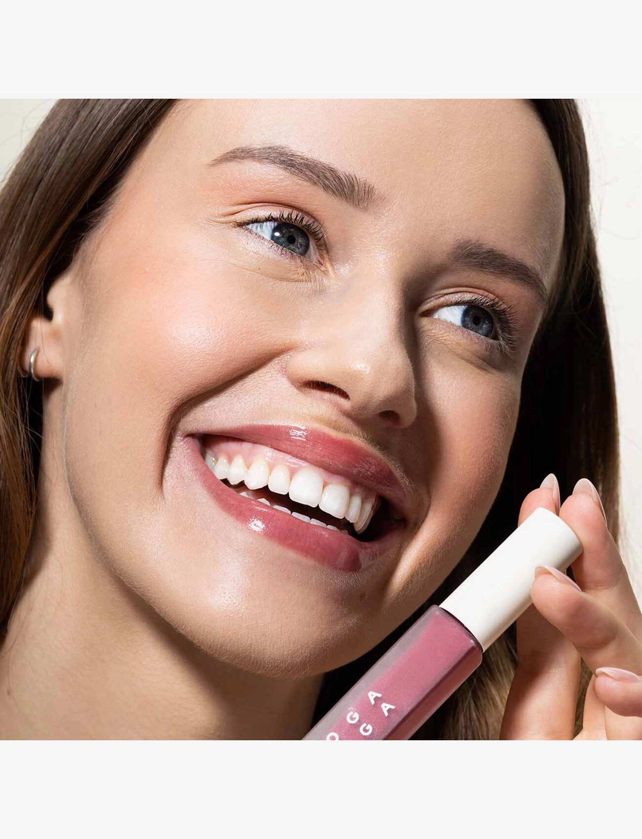 Uoga Uoga - Uoga Uoga Nourishing Lip Gloss - bliv klar til date night - roseberry - 3