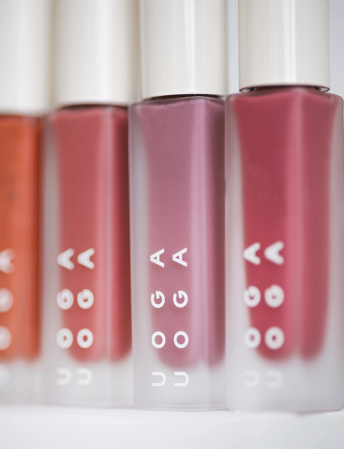 Uoga Uoga - Uoga Uoga Nourishing Lip Gloss - bliv klar til date night - iceberry - 4