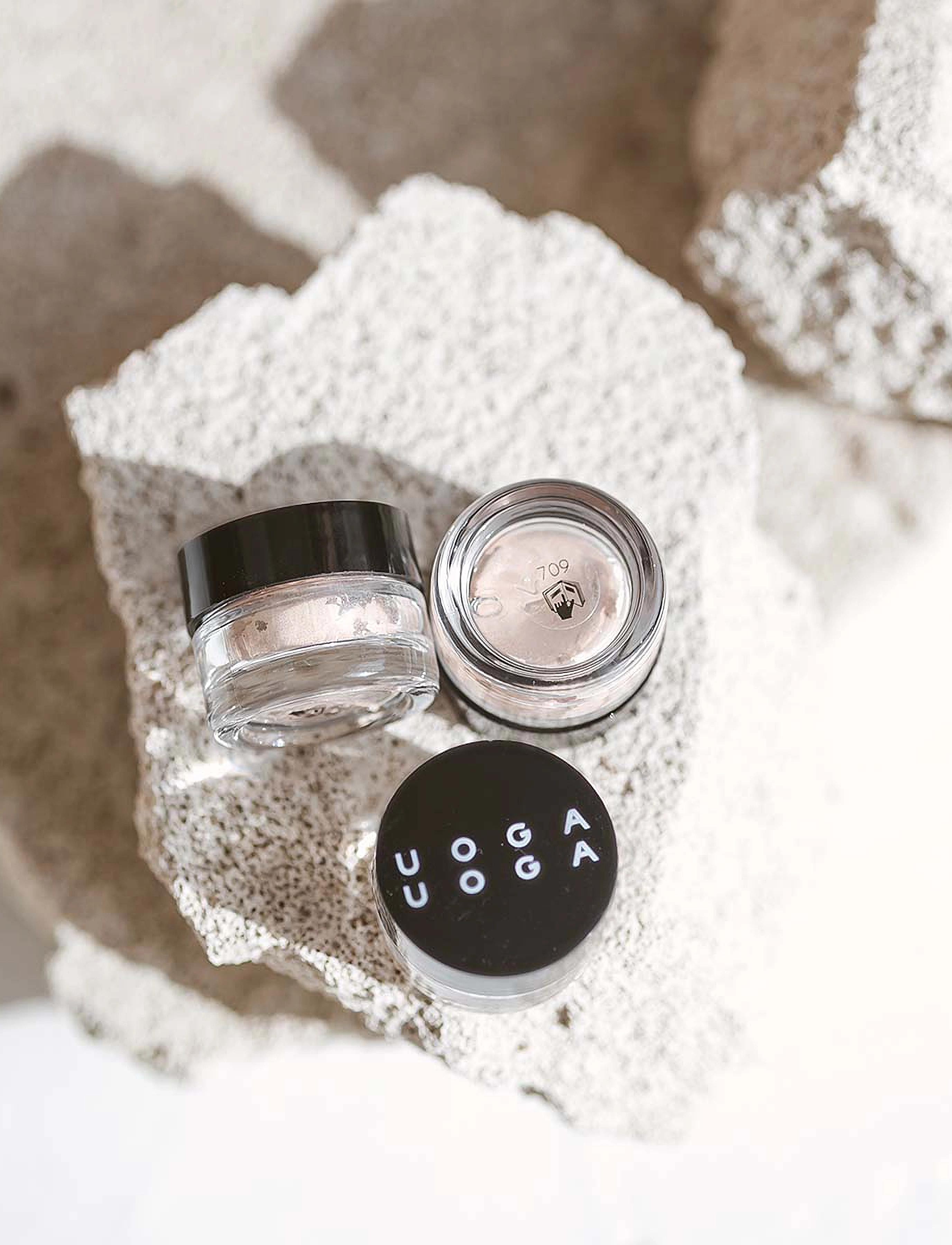 Uoga Uoga - Uoga Uoga Mineral Eye Shadow wiht amber - klar for date night - ivory pearl - 3