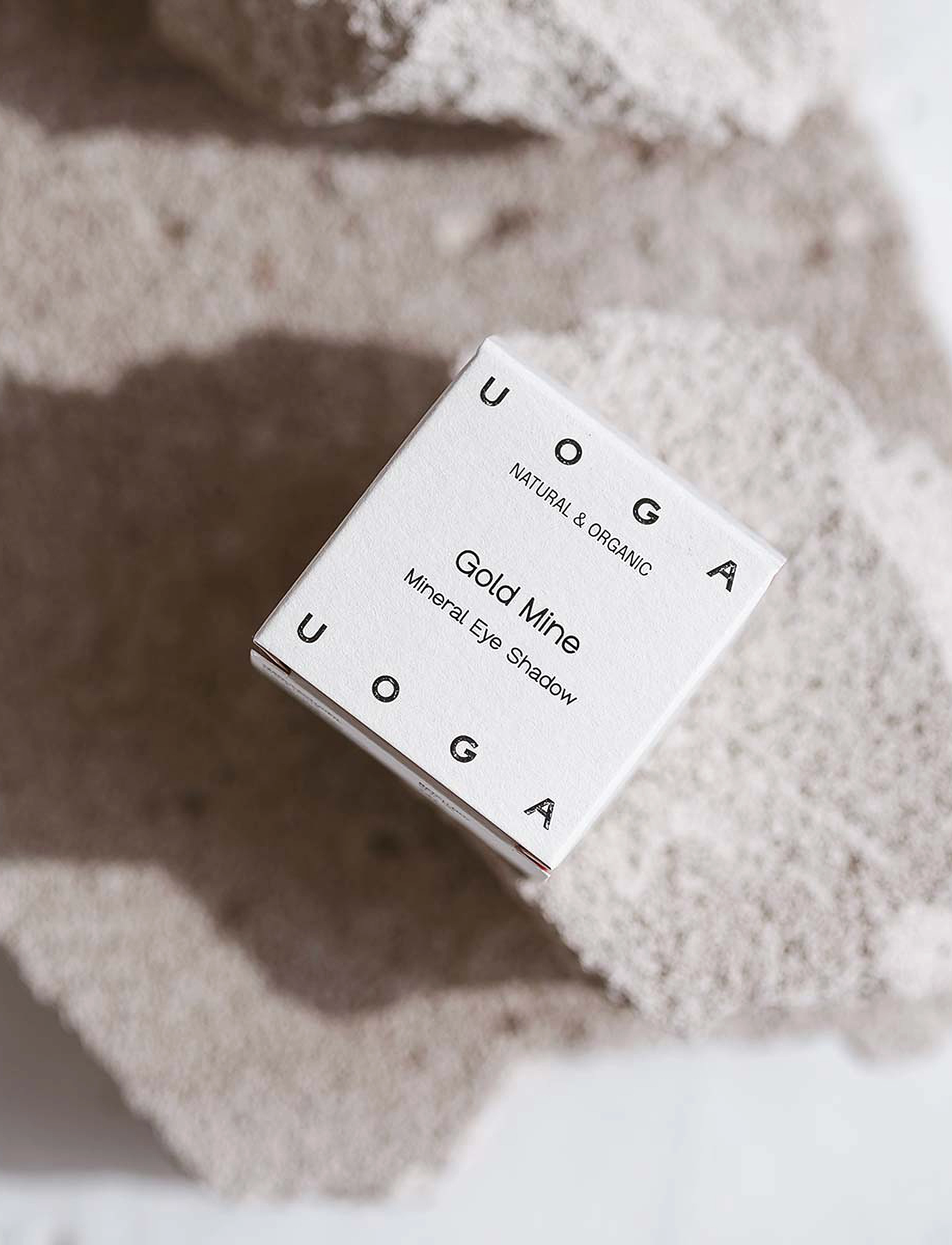 Uoga Uoga - Uoga Uoga Mineral Eye Shadow with amber - bliv klar til date night - gold mine - 4