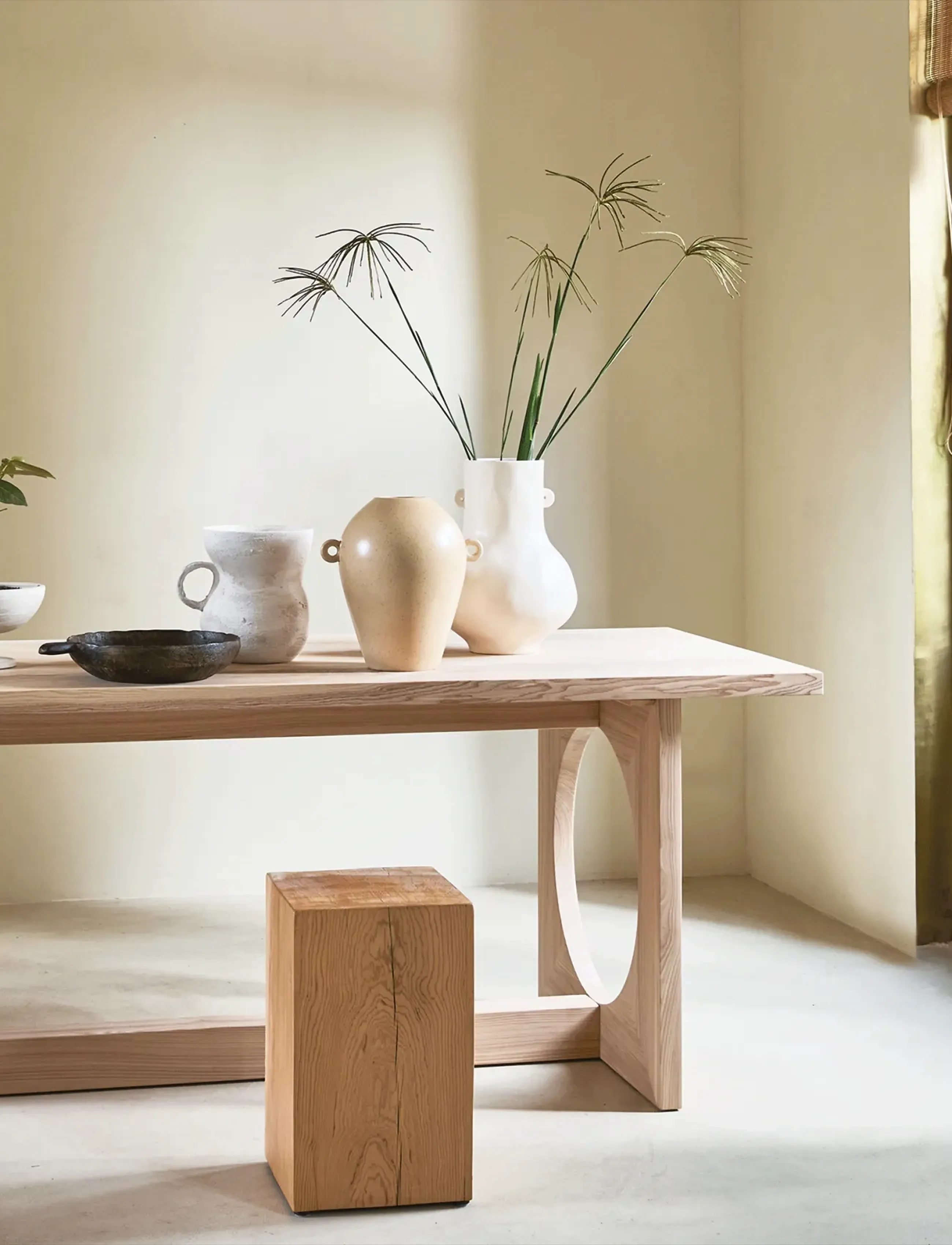 Urban Nature Culture Urban Nature Culture Vase Relaxed, H 24 cm, Beige, Vases > Other Vases, Unisex