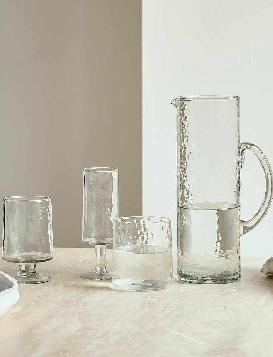 Urban Nature Culture - Urban Nature Culture wine glass hammered transparent - valge veini pokaalid - transparant - 0