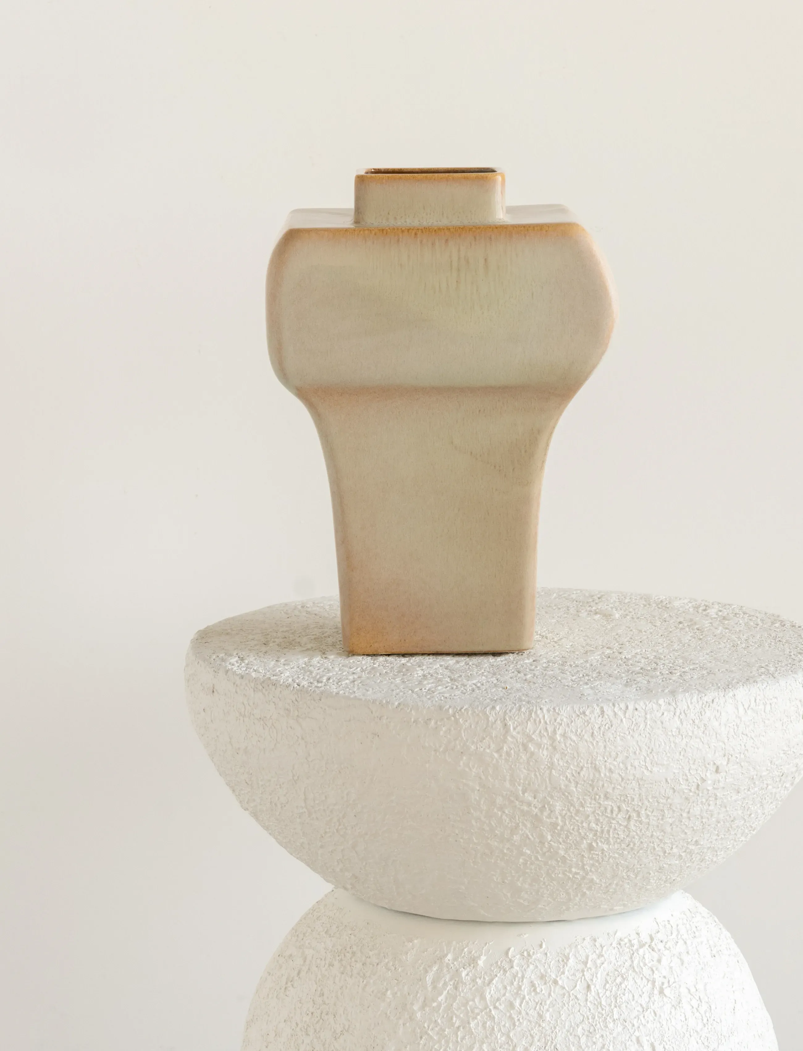 Urban Nature Culture Urban Nature Culture Vase Riva, H 28 cm, Beige, Vases > Other Vases, Unisex