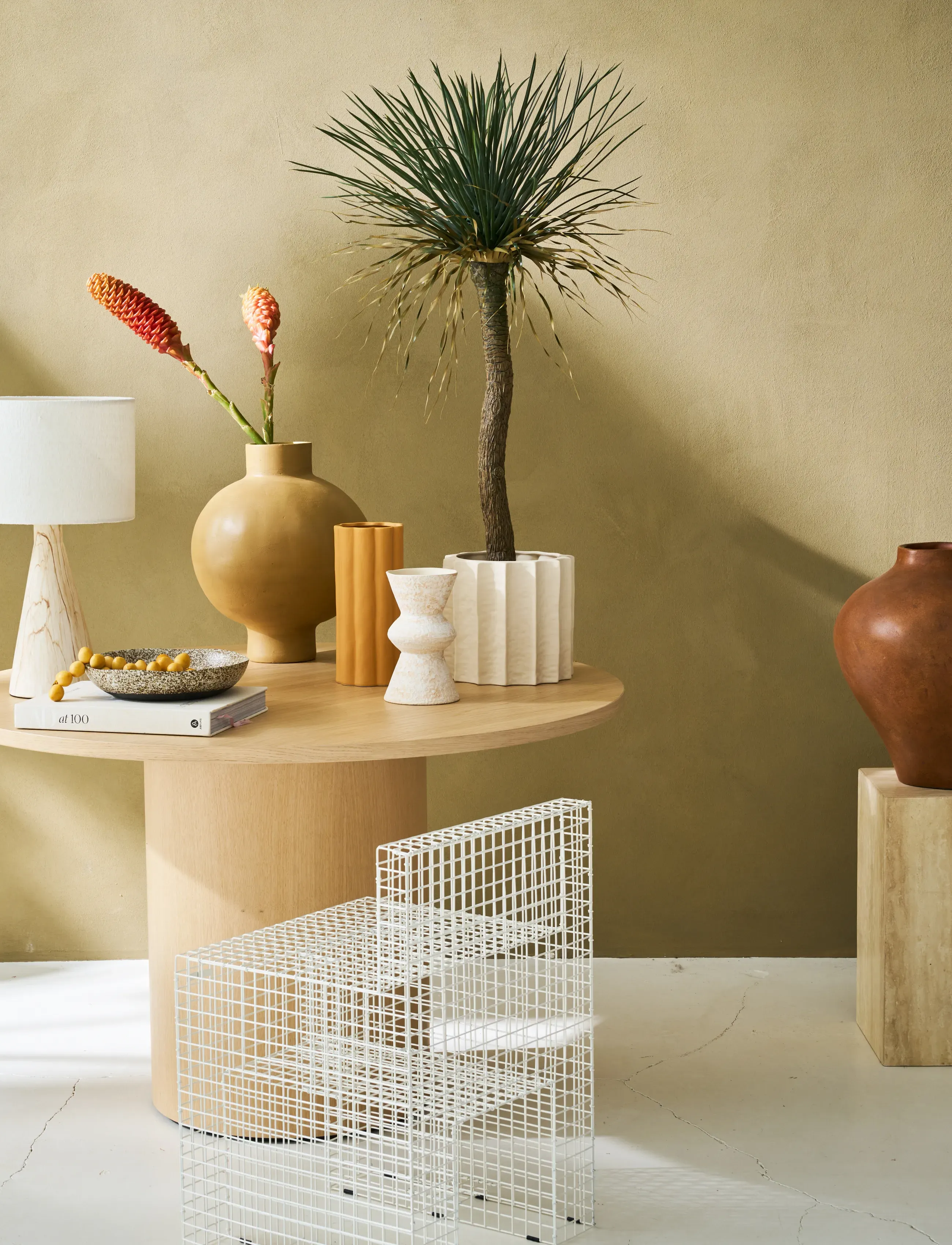 Urban Nature Culture Table Lamp Jun, Ø 30 cm, Lamps, Weiß - Homeware