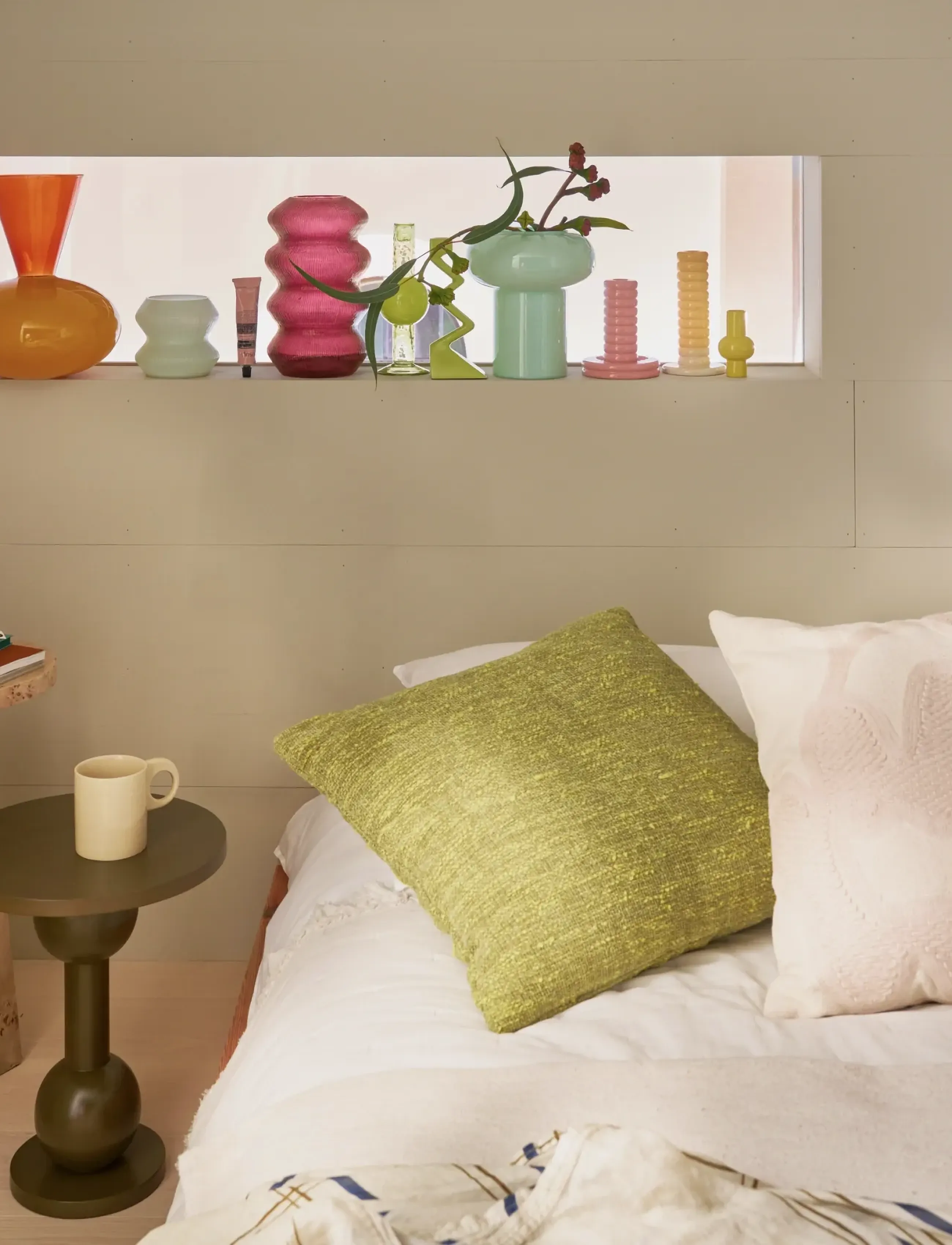 Urban Nature Culture Side Table Mota, Ø 28 cm, Tables, Beige - Tables & Small Homeware