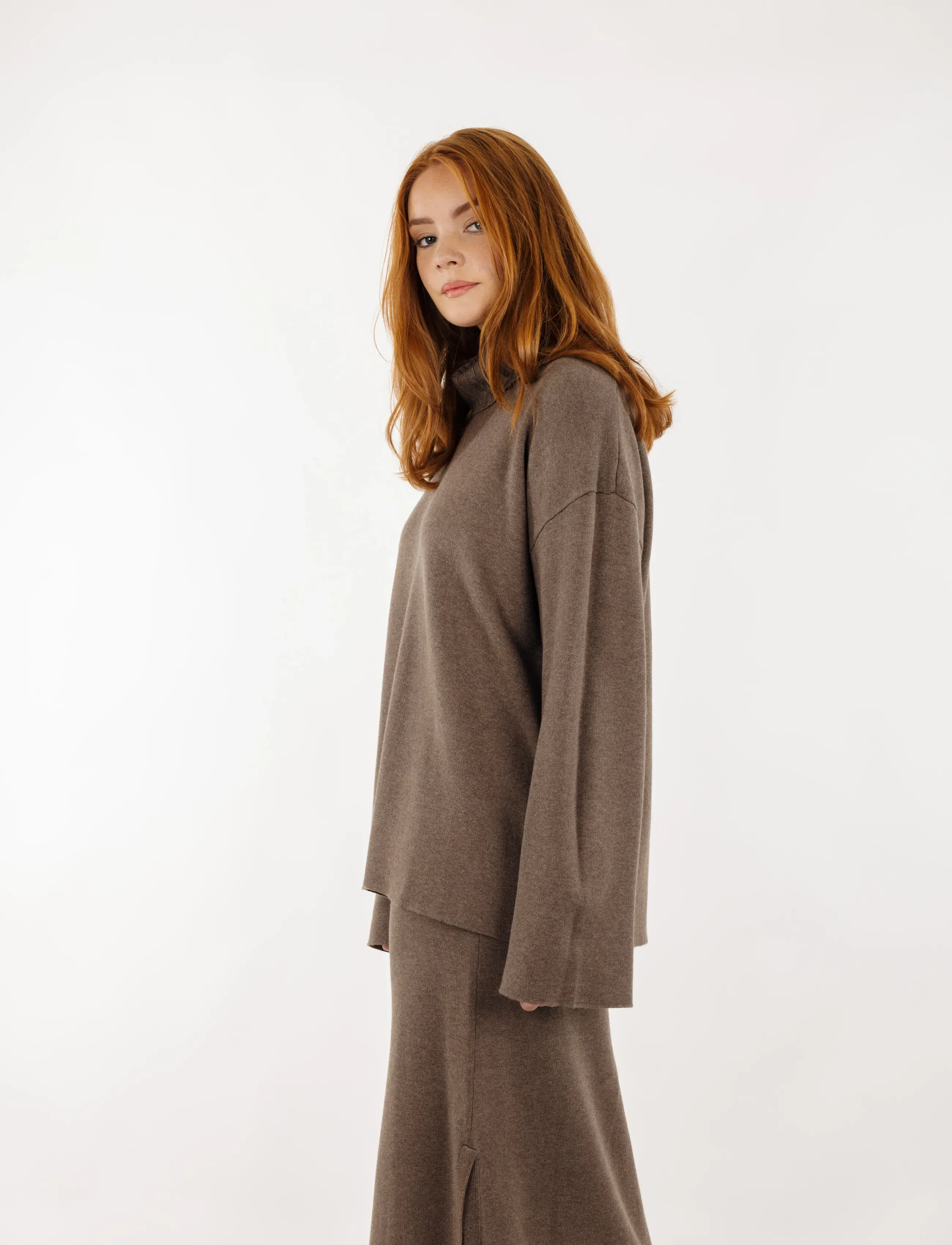 Urban Pioneers - Elly Sweater - rullekraver - brown - 3