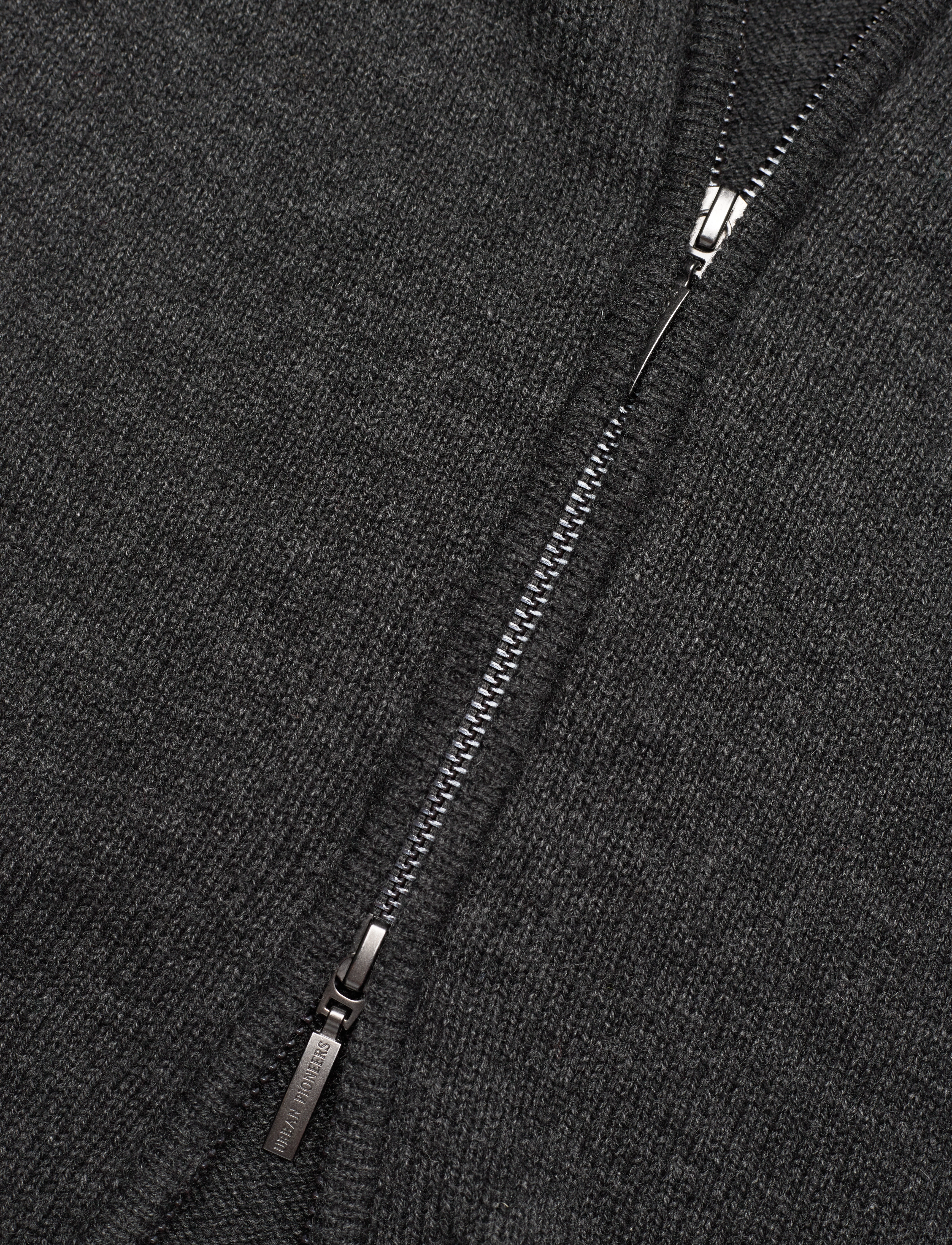 Urban Pioneers - Tasse Cardigan - charcoal - 3
