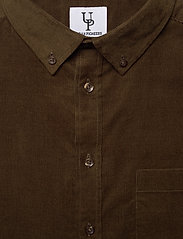 Urban Pioneers - Obama Shirt - velvetiniai marškiniai - burnt olive - 2