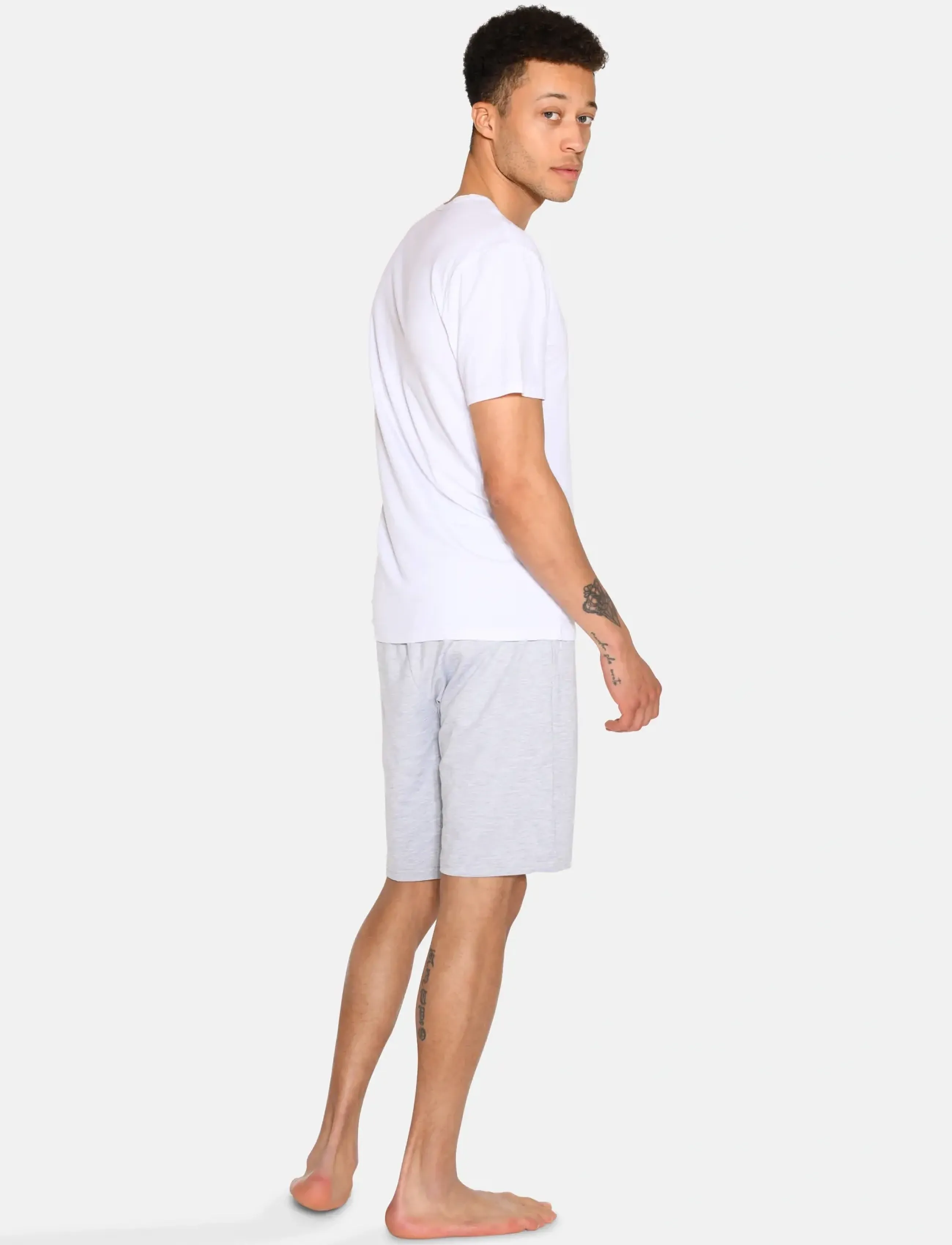 URBAN QUEST - 4-Pack Men Bamboo V-neck Undershirt - nattrøjer - white - 2