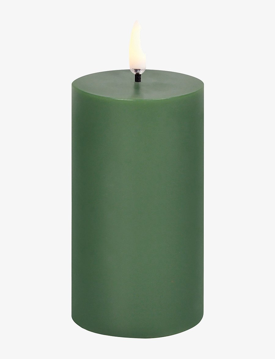 UYUNI Lighting - LED pillar candle, Olive green. Smooth, 5,8x10,1 cm - laternad - olive green - 1