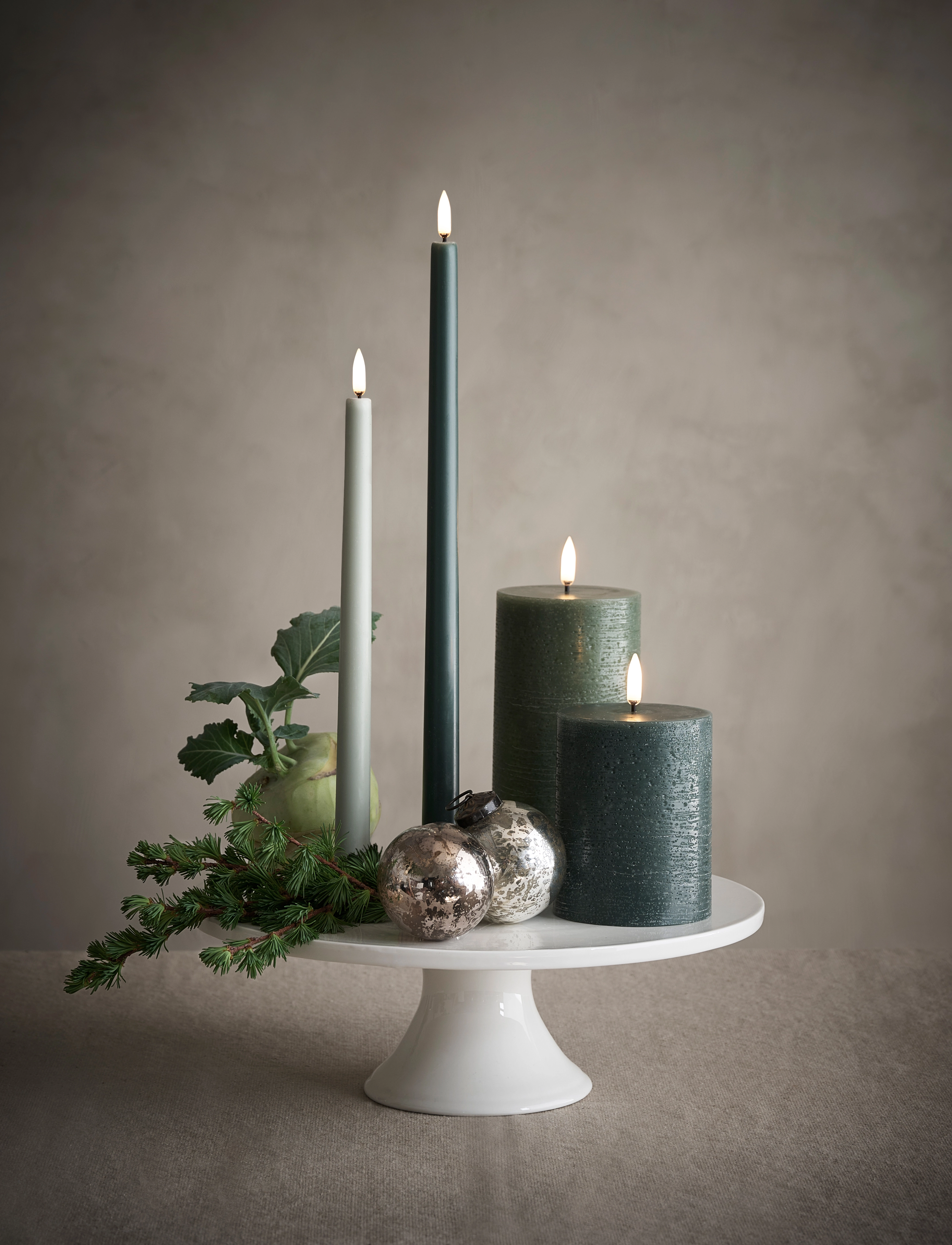 UYUNI Lighting Led Pillar Candle, Olive Green, Rustic, 7,8X15,2 Cm, H15.2 cm, Candles, Grün - Block Homeware