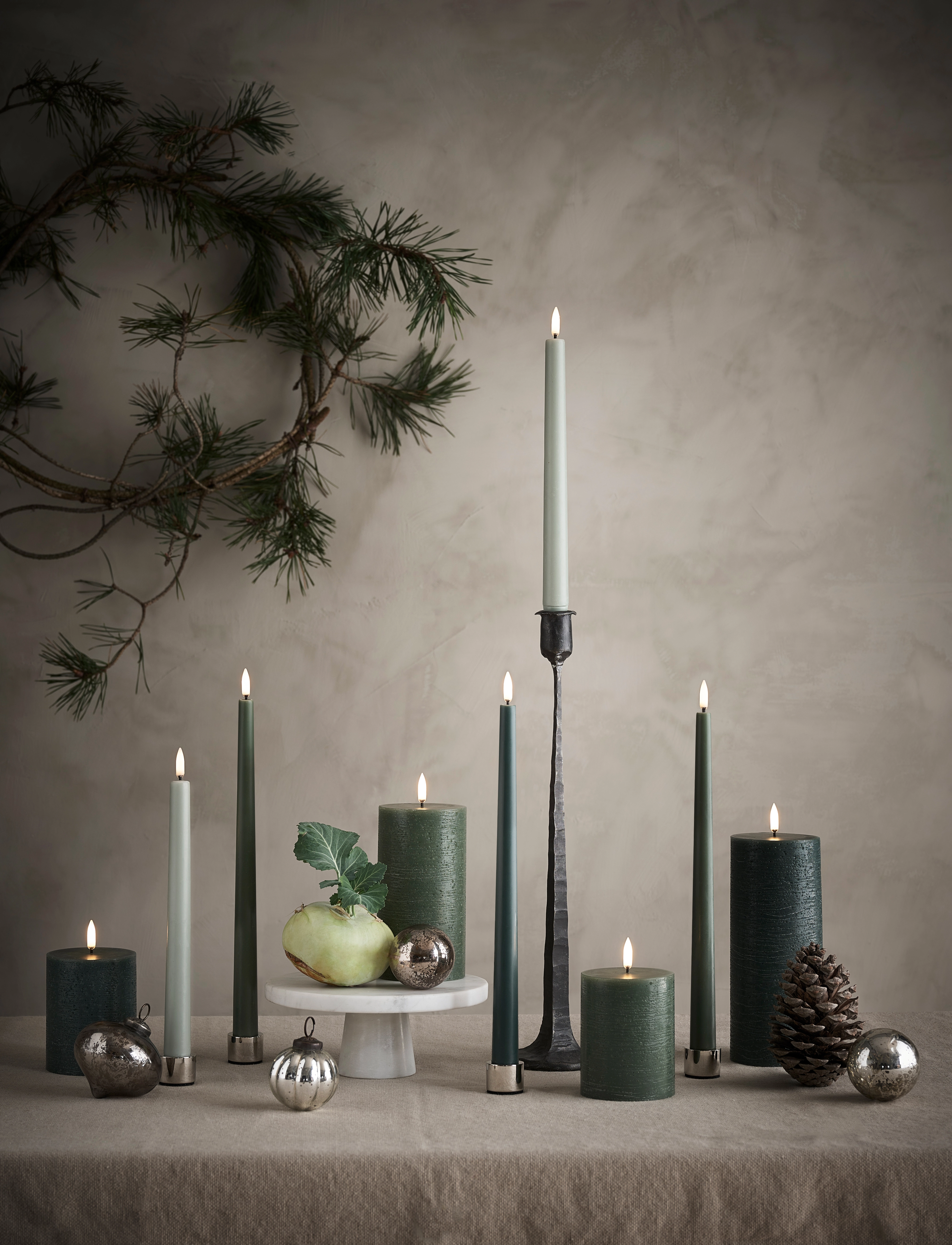 UYUNI Lighting Led Slim Taper Candle, Olive Green, Smooth, 2-Pack, 2,3X32 Cm, H32 cm, Candles, Grün - Homeware