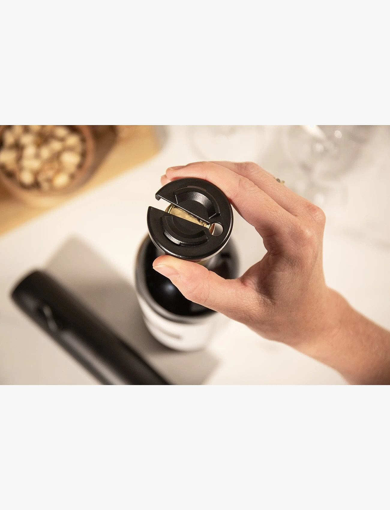 Vacuvin - Electric Wine Opener Vacuvin® - pudeliavajad ja -korgid - svart - 2