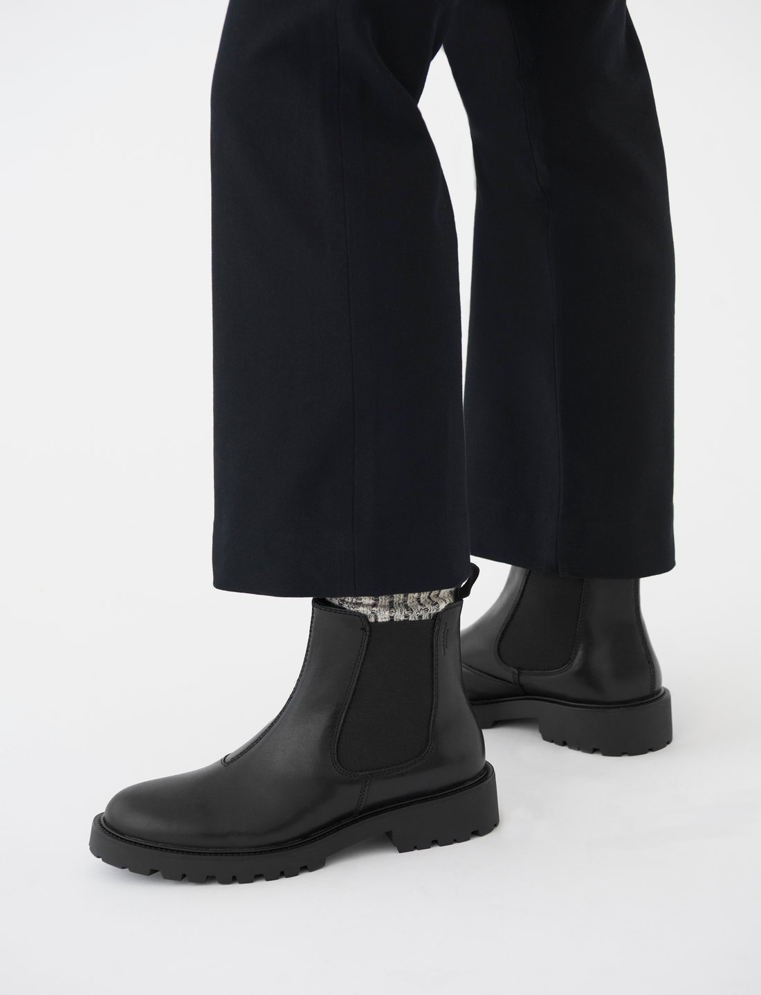 Vagabond kenova black sales leather chunky chelsea boots