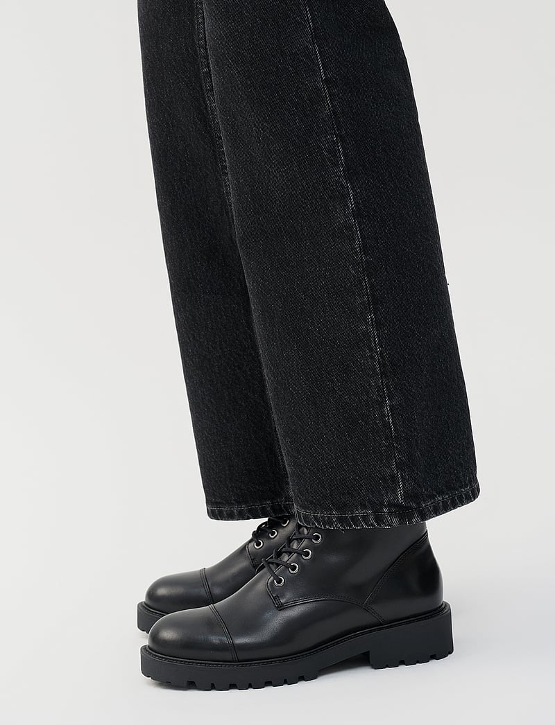 VAGABOND Kenova (VGA5257-201) Laced boots - Main Image