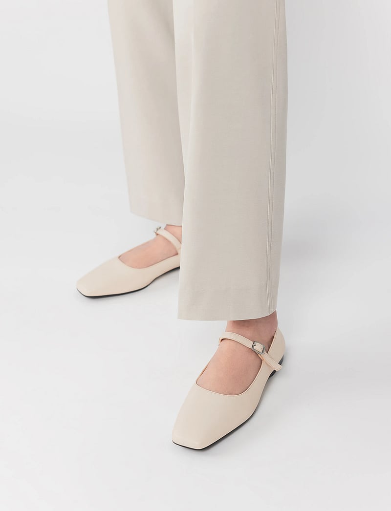 VAGABOND - DELIA - erilised sündmused - off white - 0