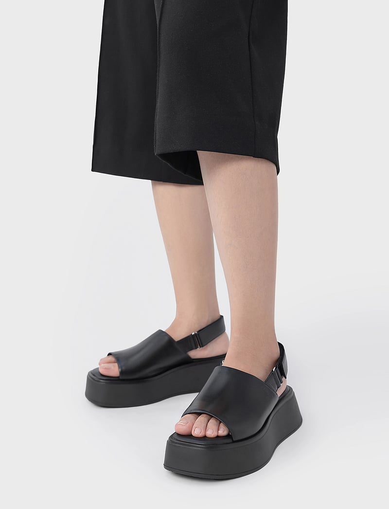 VAGABOND Courtney (VGA5534-001) Platform sandals