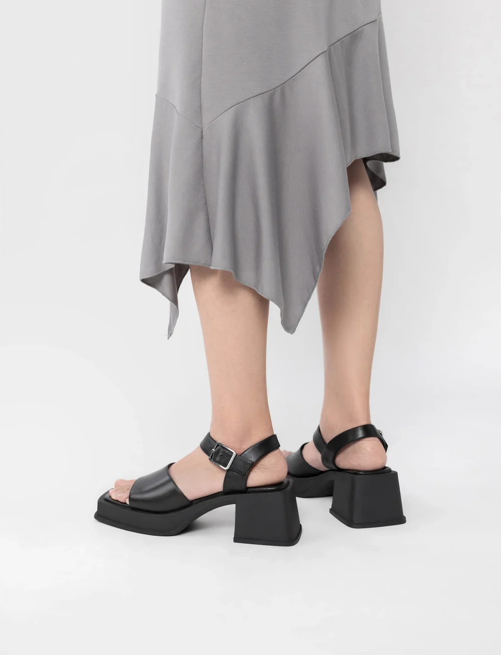 VAGABOND - HENNIE - sandały na obcasie - black - 0